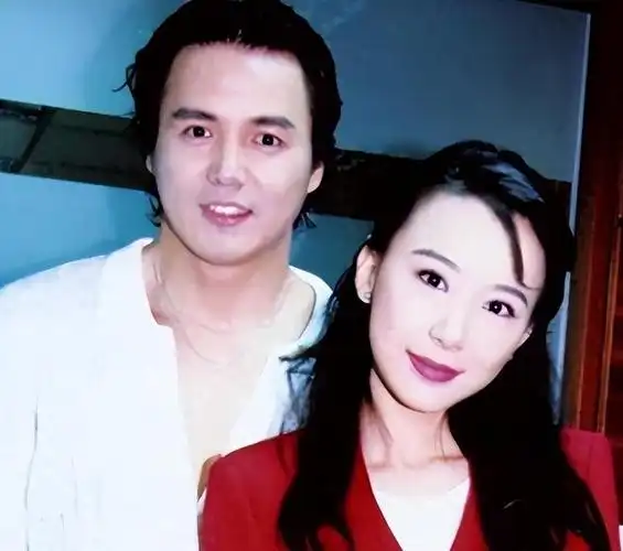 把这4个星二代放一起看,颜值差距一目了然|张庭|董洁|林青霞|蒋勤勤