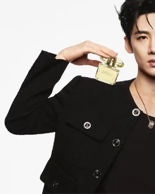 白敬亭范思哲全球香水代言人