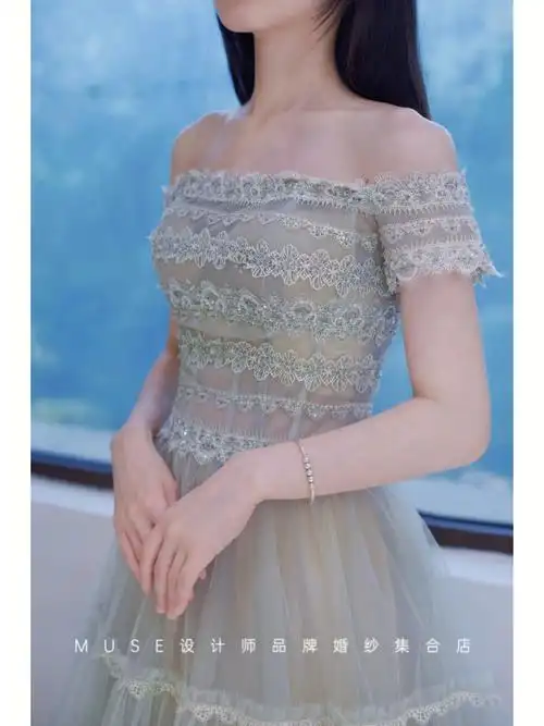 超好看的孔雀绿礼服淮安婚纱