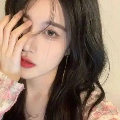 高冷洋气女生头像