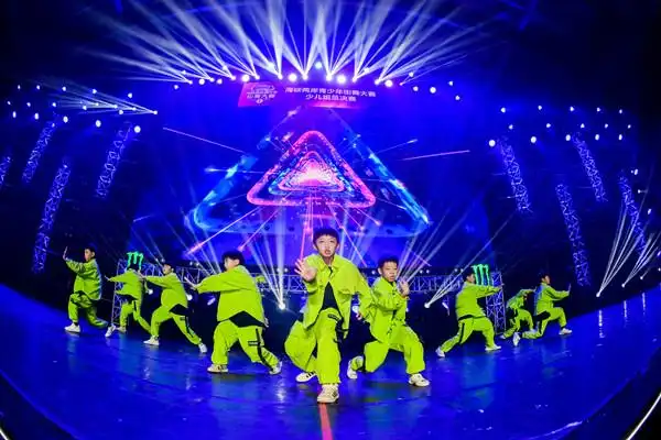 舞动中国梦--第四届海峡两岸青少年街舞大赛成功举办