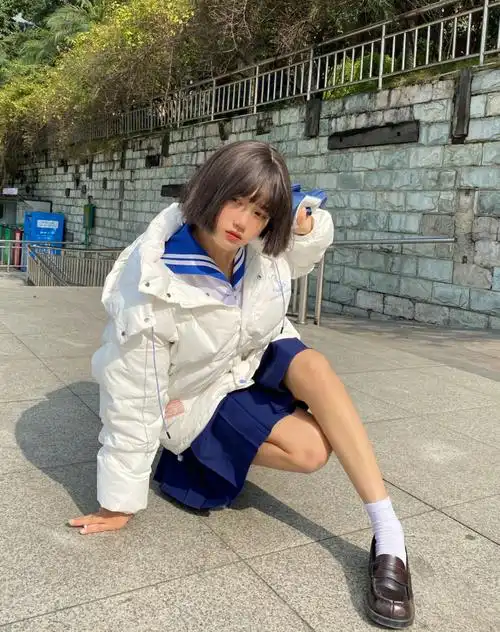 羽绒服不妨碍我耍帅