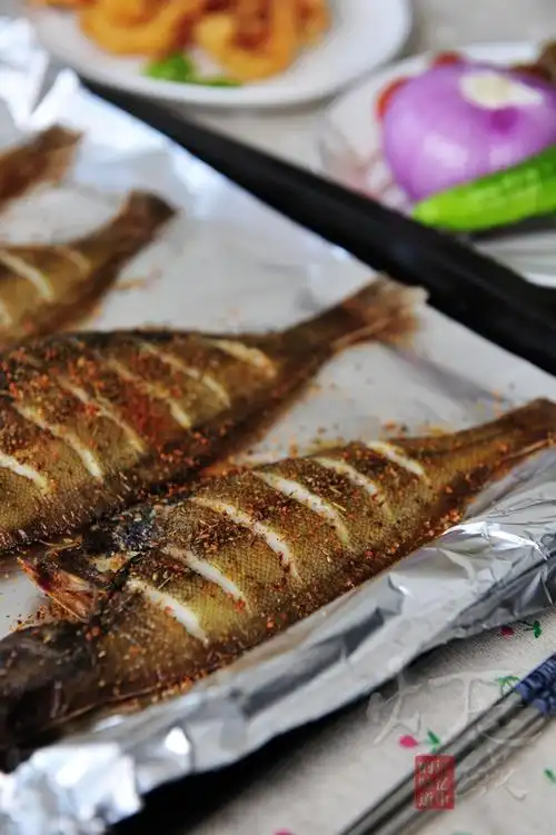 极简挚爱烧烤味——辣椒孜然烤偏口鱼