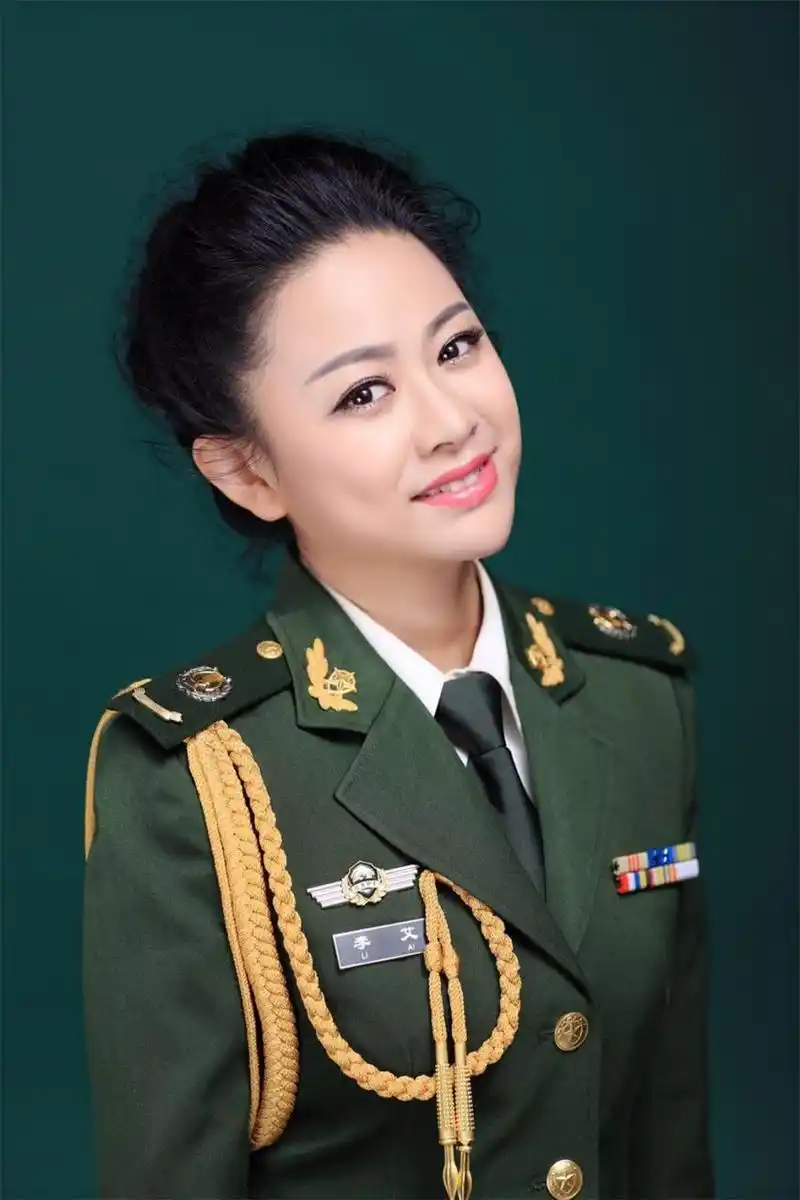 部队文艺女兵(三)