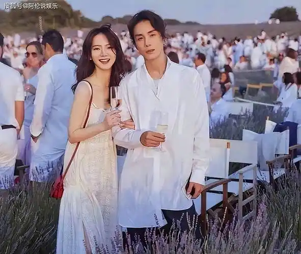 戚薇被曝成功诞下二胎儿子,本人发文暗示家里有新成员_时候_李承铉