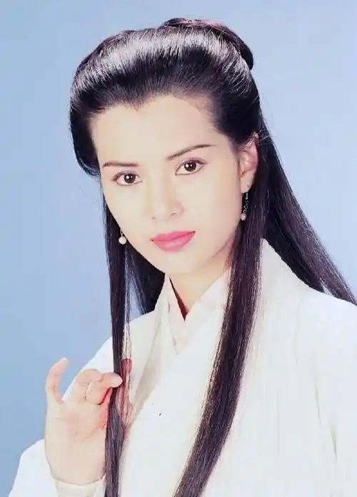 "梦中情人"李若彤,在星爷的电影中却是个风演技男,那舞姿绝了_小龙女