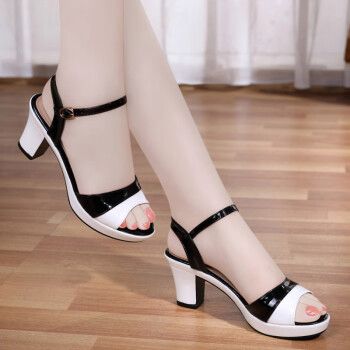 犀牛贵宾品牌断码真皮2023夏季新款凉鞋女夏天一字扣带鱼嘴高跟 黑色q