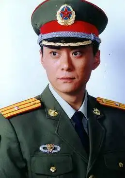 时涛86王斑饰演技评分暂无简介26岁,驻港部队,作战参谋,是改革开放大