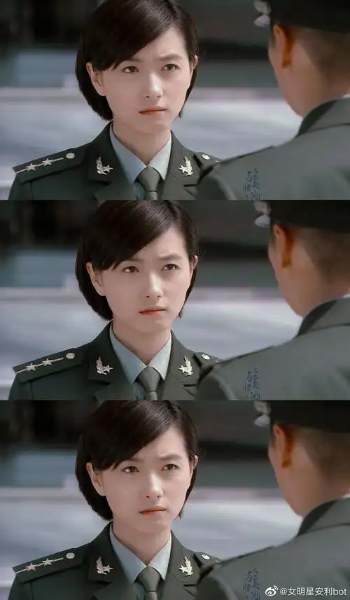 第一次get万茜是在火凤凰里安然超甜