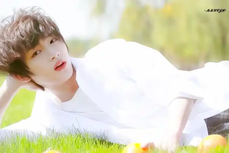 丁程鑫 - 堆糖,美图壁纸兴趣社区