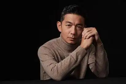 邢佳栋"反差式"演技 出演电影《三叉戟》受好评