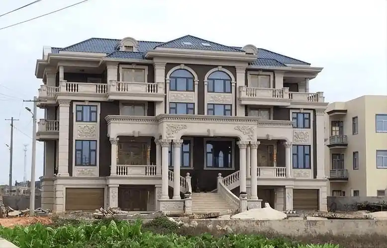 参观福建农村的豪宅要是身家没几亿想这样建也没实力啊