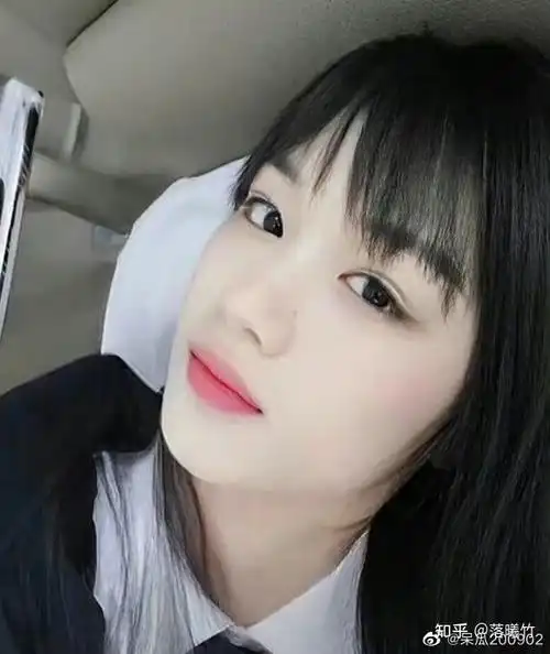 有没有丁程鑫的女装照片