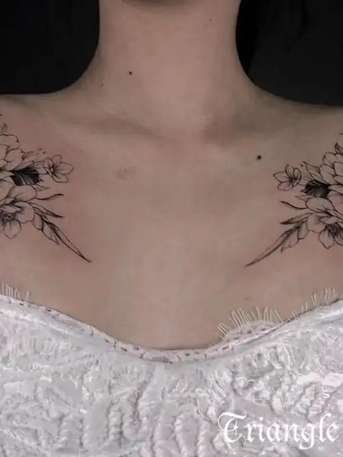 胸口素花_纹身图案手稿图片_弯那个弯呀的纹身作品集