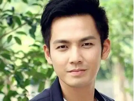 钟汉良的隐婚妻子谢易烨,知名设计师,不老男神霸屏背后的贤内助