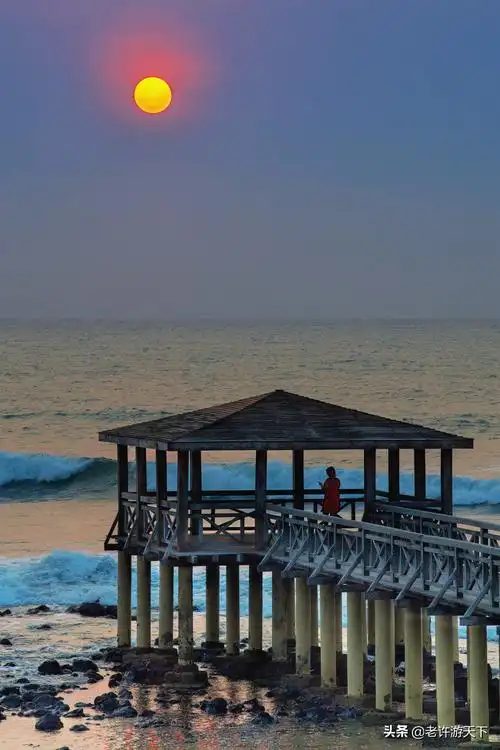 世界十大海岛旅游胜地(世界10个美丽海岛堪称度假胜地)