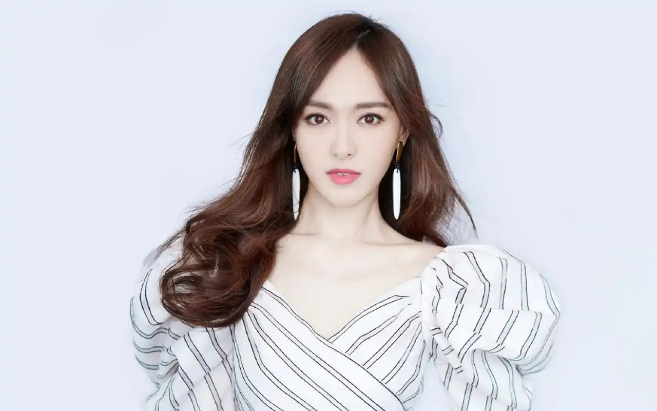 唐嫣性感养眼写真图片高清壁纸