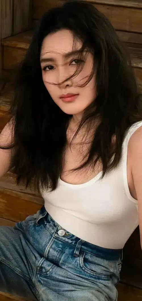 美女明星壁纸|江疏影美图(29)_网易订阅