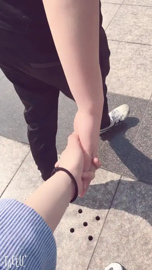 手牵手一起走! 2年前