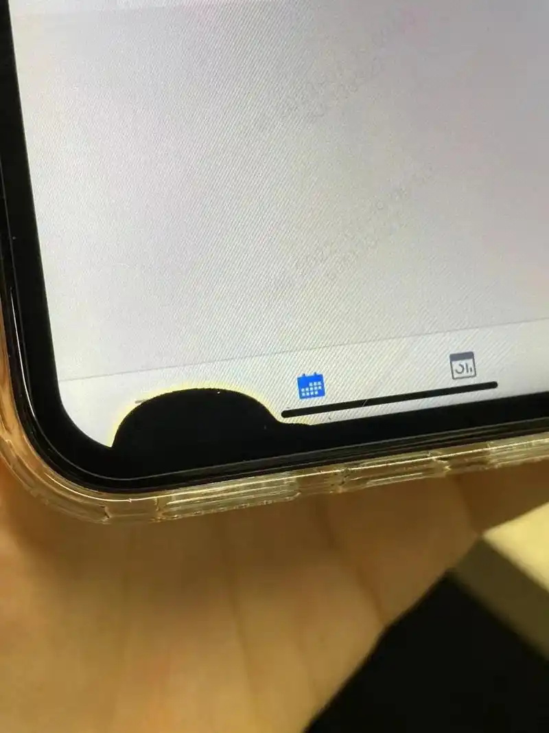 屏幕漏液还可以坚持多久 苹果11 不想修了,原装内屏要一千四,不知道