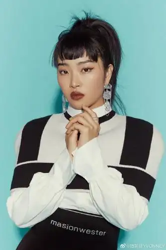 青春有你2中国女孩陈珏人气高奇葩粉丝名引关注