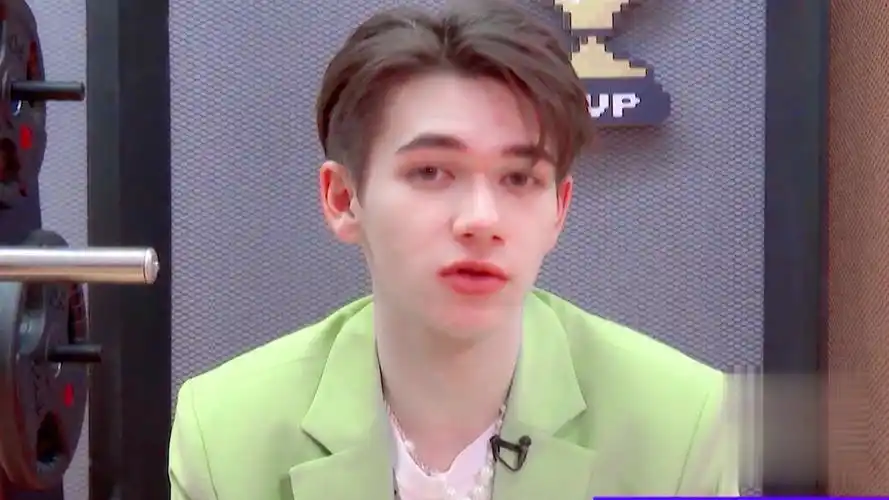 创造营2021庆怜 | 你是带给我们能量与快乐的小太阳,是不灭的火种!