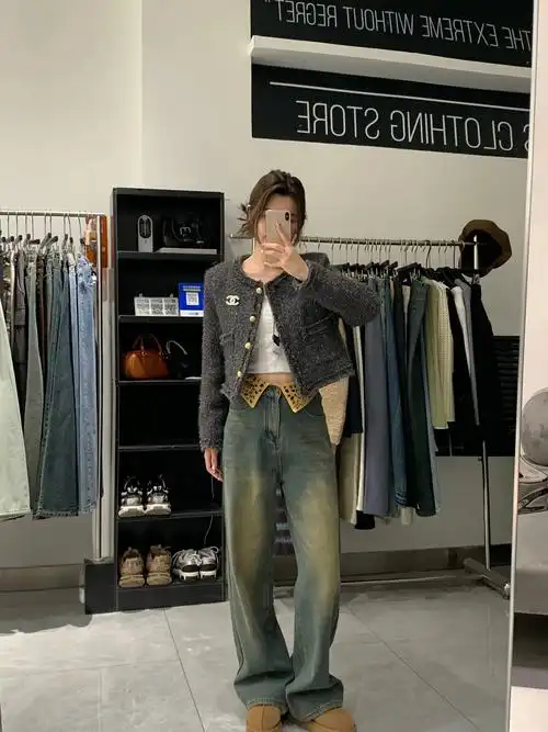 今年流行的漂亮牛仔裤女春秋新款翻边镶钻直筒拖地阔腿长裤子 - 17网