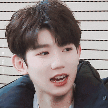 王源动图
你真好看