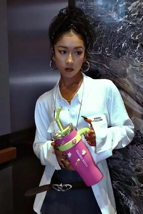 无论是舞台造型还是生活中,每一套都不会出错,你给吉克隽逸的私服打几