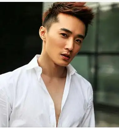 男生帅气飞机头彰显了男性既萌又man的一面