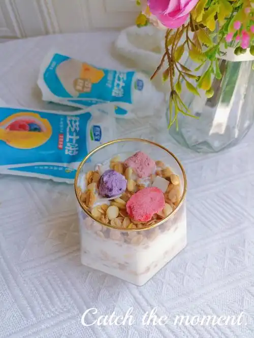 酸奶就喝涨姿势啦