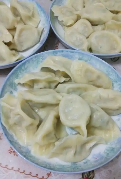 搜索 首页 菜谱大全 头条 问答 图片 主题 视频 白菜猪肉水饺 白菜