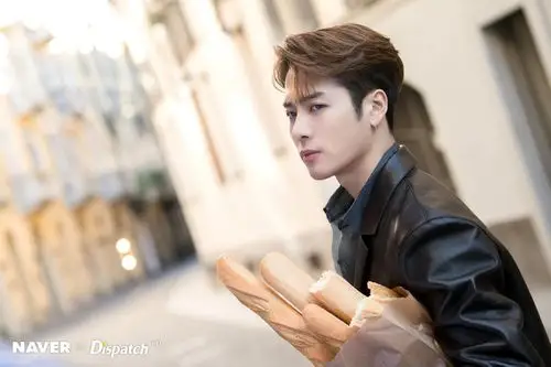 王嘉尔 x d社×naver 米兰时尚高清大图,嘎嘎的新壁纸又来了