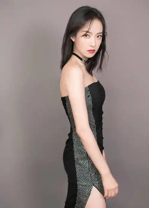 36岁宋茜身材火辣,好性感!_魅力_成功_挑战