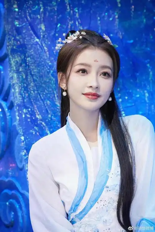 孙怡广寒宫里的嫦娥仙子古装简直美翻了