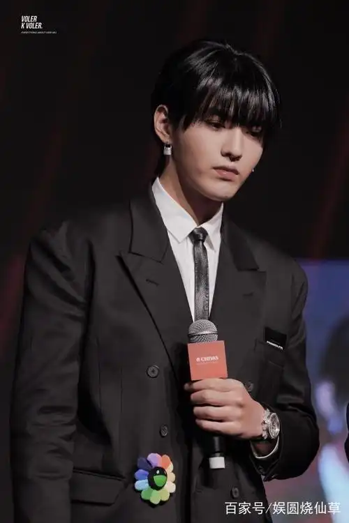 吴亦凡齐刘海造型,这位凡先生你喜欢吗