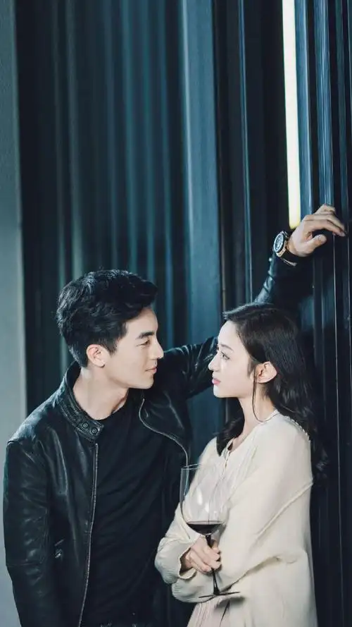 盖玥希零点为林更新庆生抓拍林狗敷面膜深夜秀恩爱不避嫌