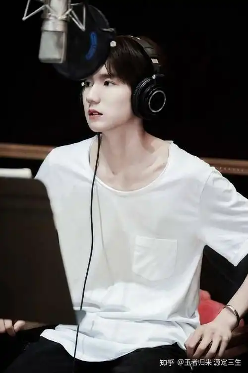 有没有特好看的王源的神图,在线求? - 知乎