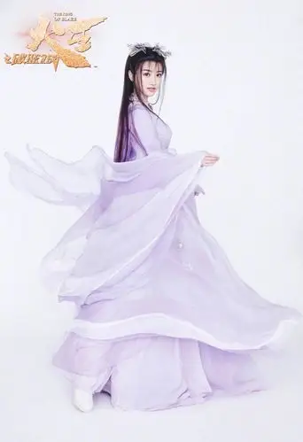 景甜《火王之破晓之战》古装剧照图片_明星_美桌网