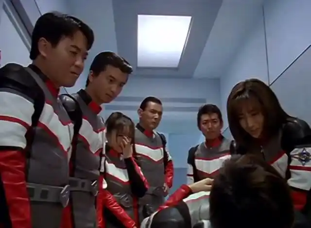 三倍流畅播放 4k超清体验  02:23   飞鸟装死,超级胜利队队员哭成一团