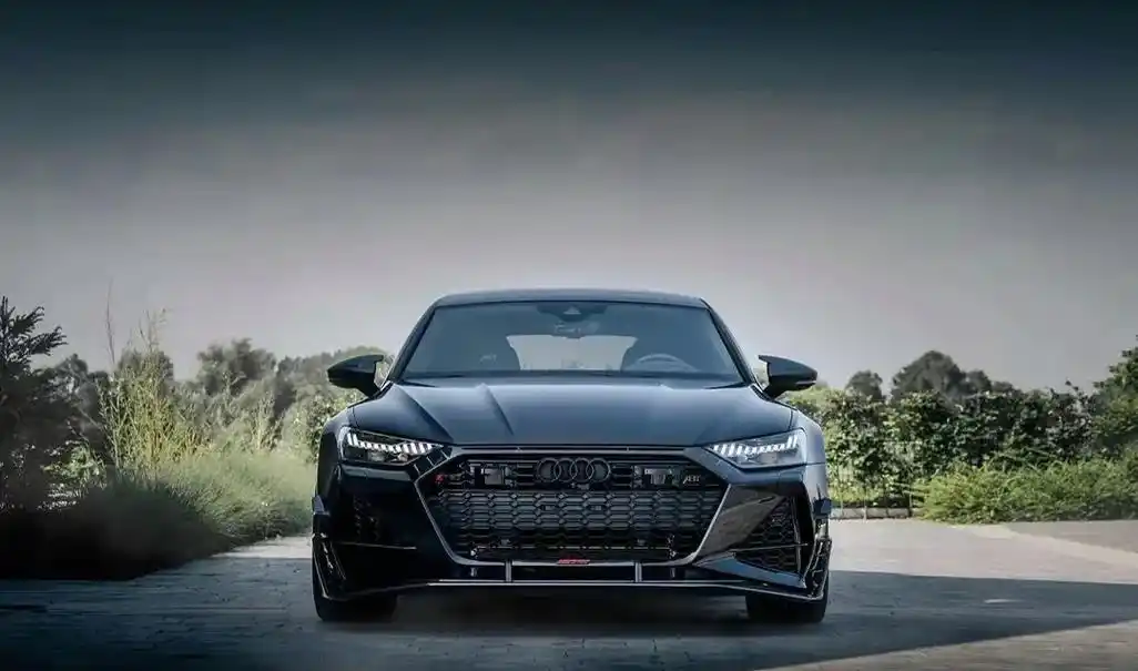 奥迪rs7西装暴徒