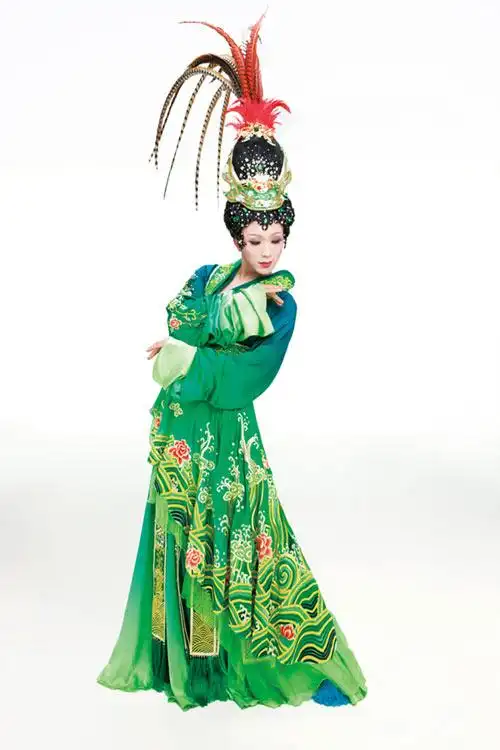 李玉刚四美图定妆照美女环绕贵气尽现