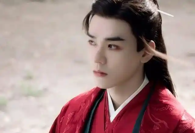 红衣温客行直接封神,龚俊又上热搜,有人却觉得大众品味下降了_造型