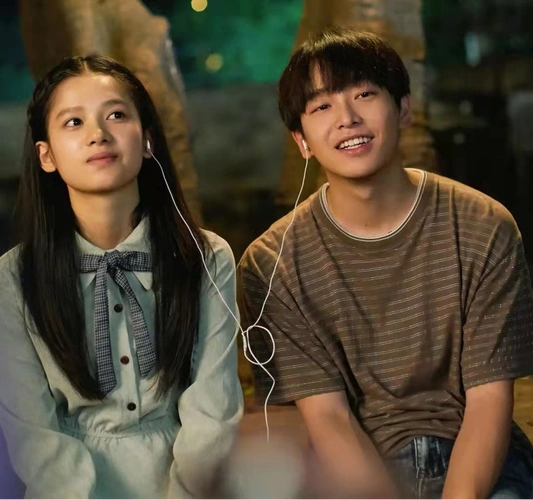 校园爱情电视剧和电影好看吗 _晶羽科技