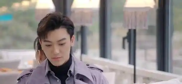 《怦然再心动》黄奕与小自己15岁男生相亲,蔡卓宜相亲像偶像剧_陈越