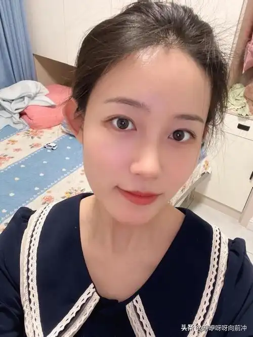 南京师范大学一女生因自拍照片过于惊艳,网友:我想娶她|菲儿|素颜|宝