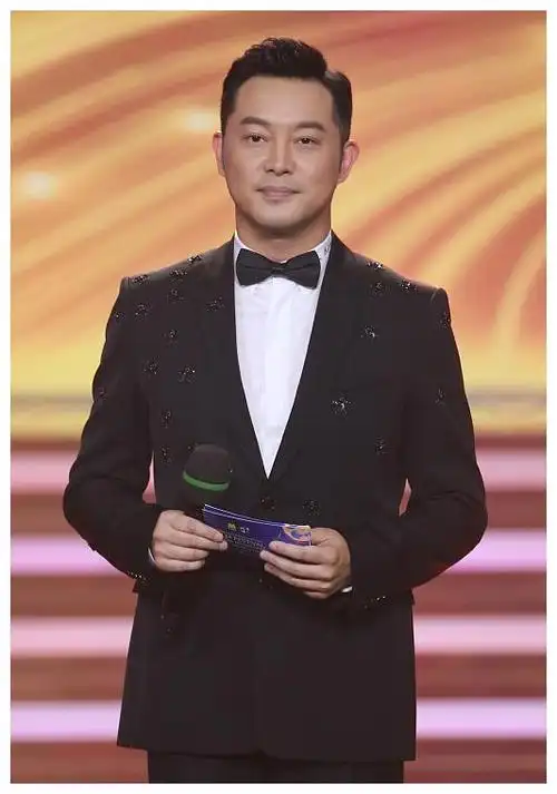 沙溢最近参加的综艺节目多到离谱,确定不是缺钱了吗?