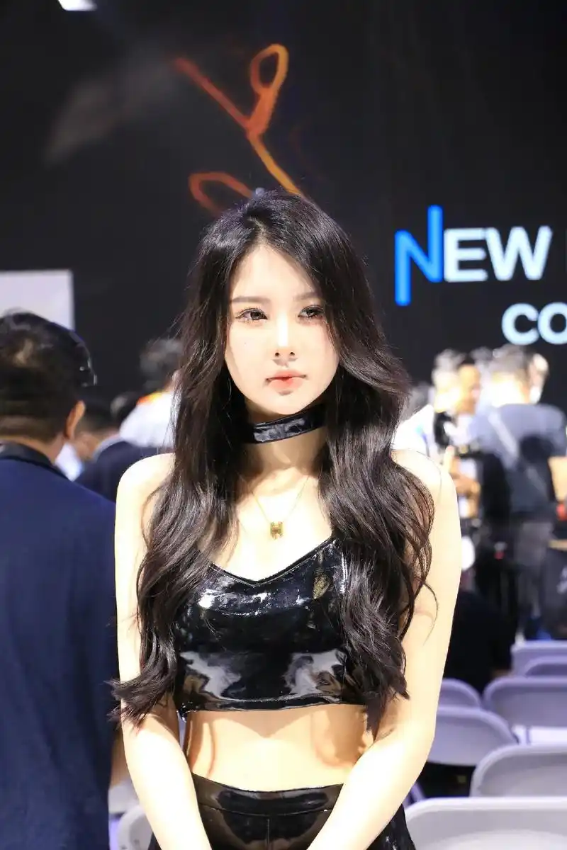 车模如云#北京国际摩托车展 #车模小姐姐 - 抖音