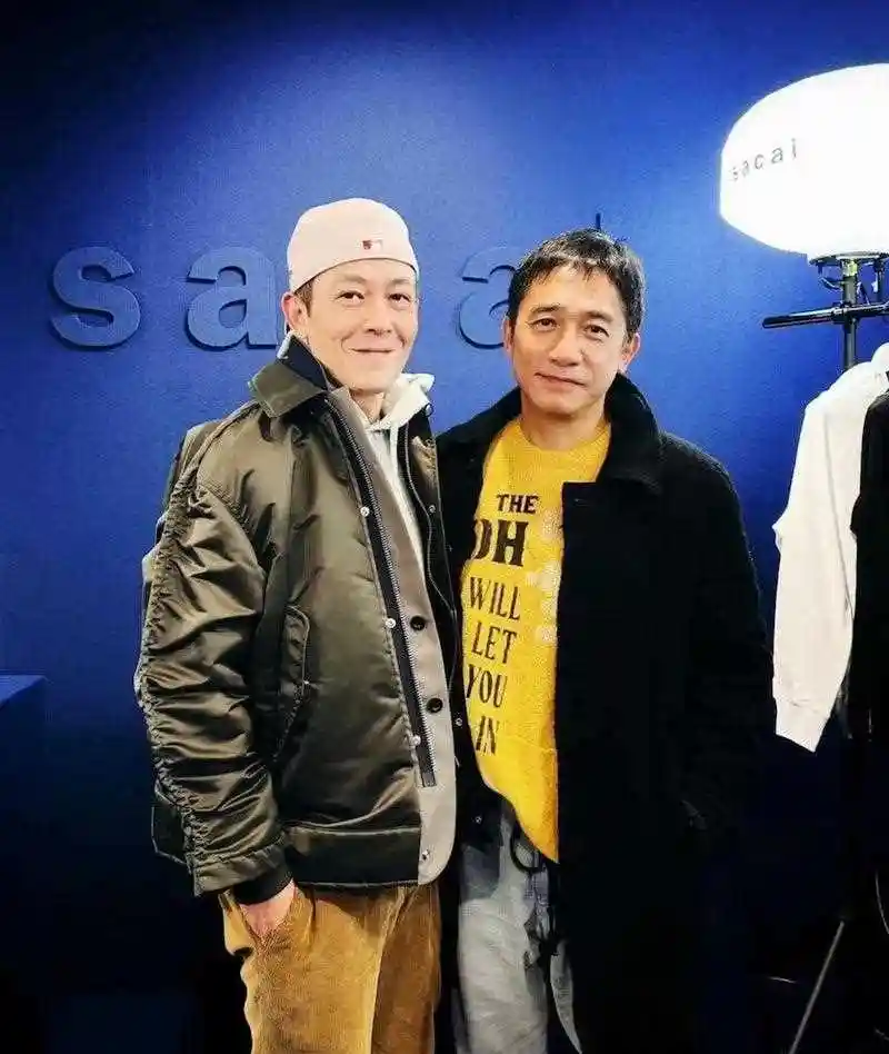 少年刘建明和陈永仁相遇,多么美好的画面,不禁让人想起《无间道》里的