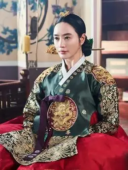 林华凌(金惠秀饰演)